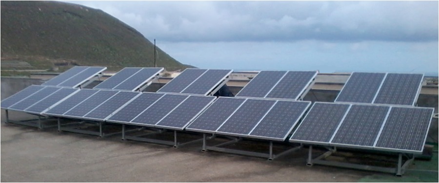 Instalación fotovoltaica de conexión a red en IES Los Silos - Tenerife.
