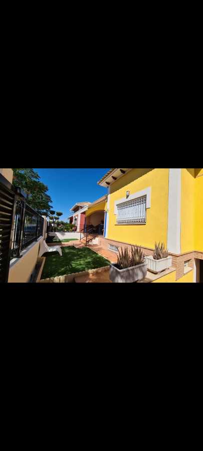 Remodelación fachada de casa.