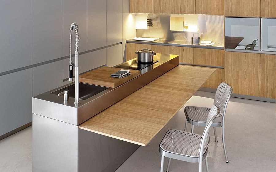 Cocina con mesa Wing Table