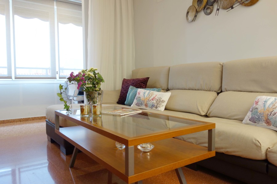 Ampliar un salón añadiendo el balcón