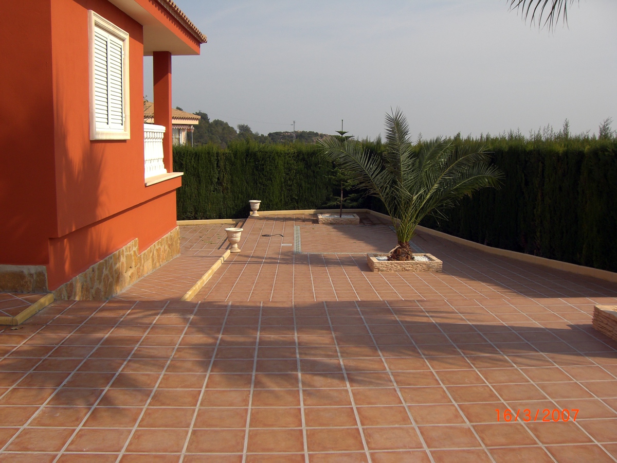 Solado y decoracion de jardines