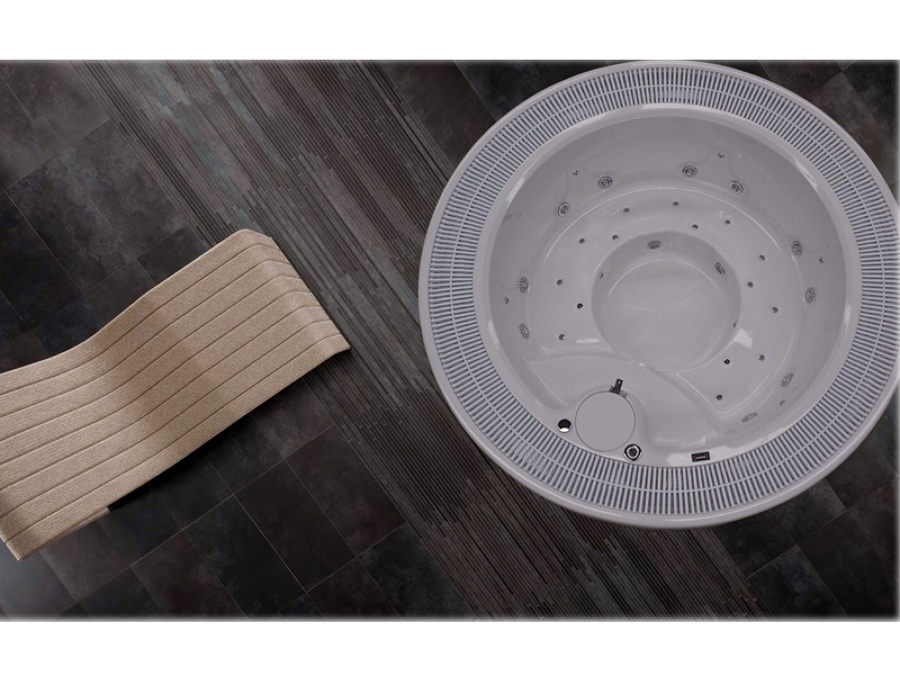 Spa 5 plazas con rebosadero