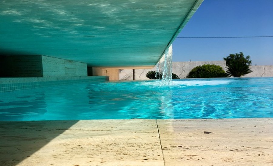 Piscina desbordante