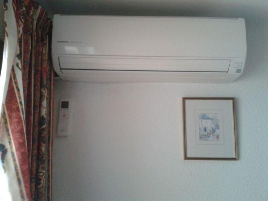 SPLIT PARED