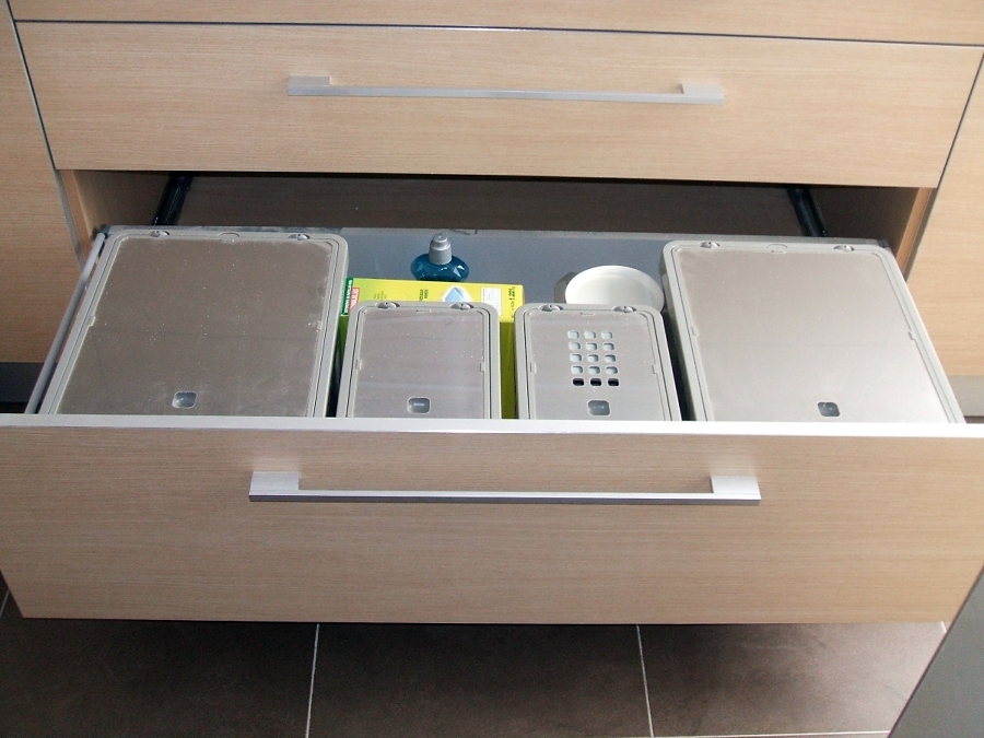 SRA. ANTONIA LÓPEZ ( C/ APRESTADORA)