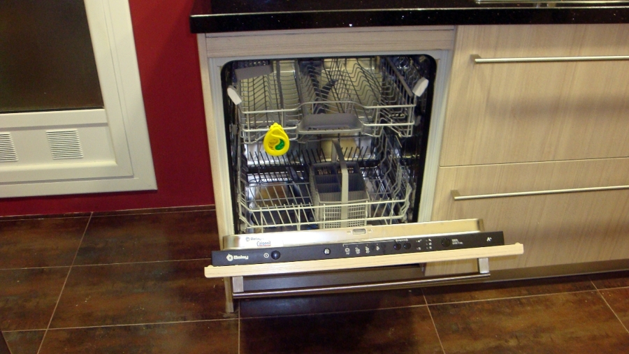 SRA. CARBONELL, C/ MAJOR