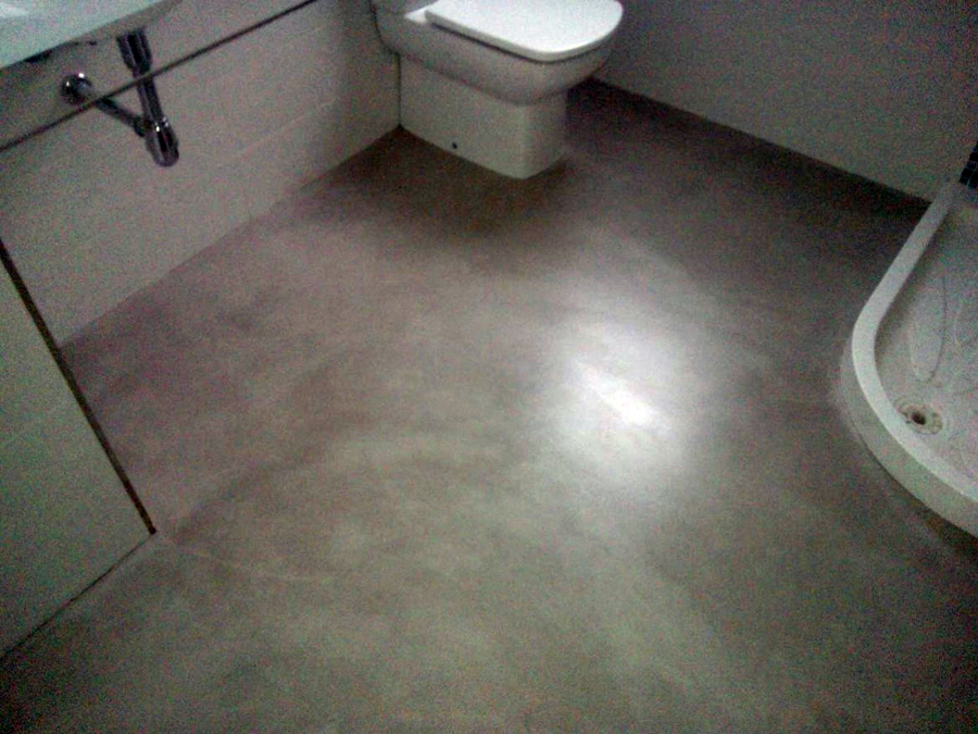 Suelo de baño microcemento