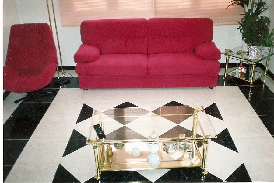 Suelo de Salon con alfombra de baldosa