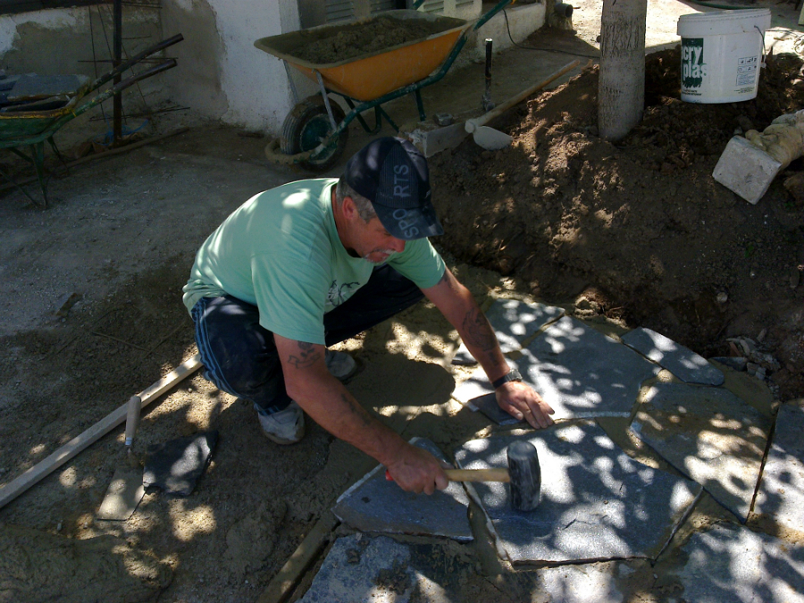 SUELO PIEDRA NATURAL EN NOU VENDRELL