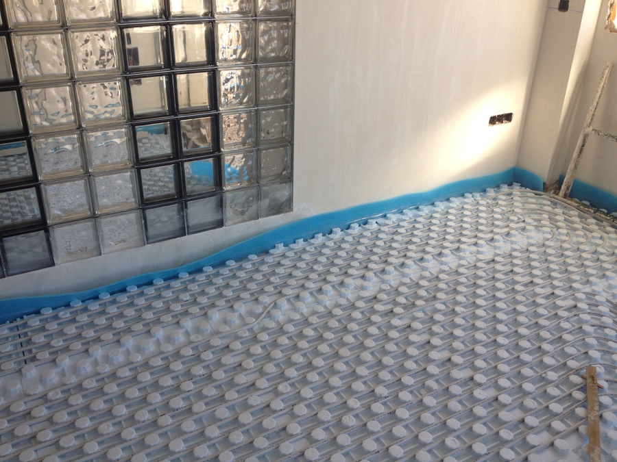 Suelo radiante-refrescante