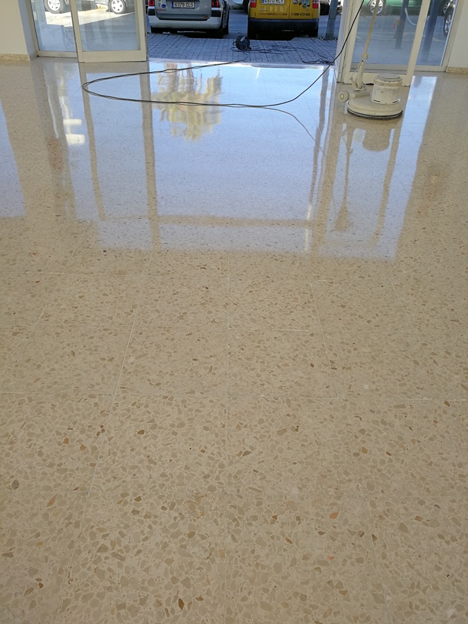 Pulido con diamantes y cristalizado de terrazo