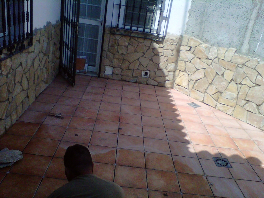 SUELO Y PIEDRA EN TERRAZA