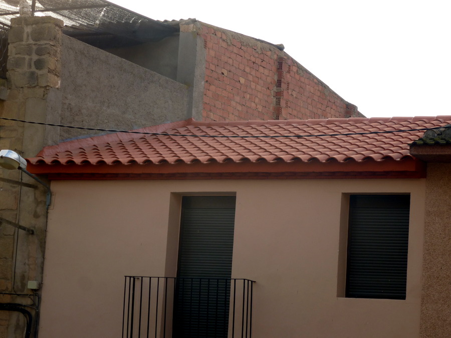 SUSTITUCIÓN CUBIERTA DE TEJADO.