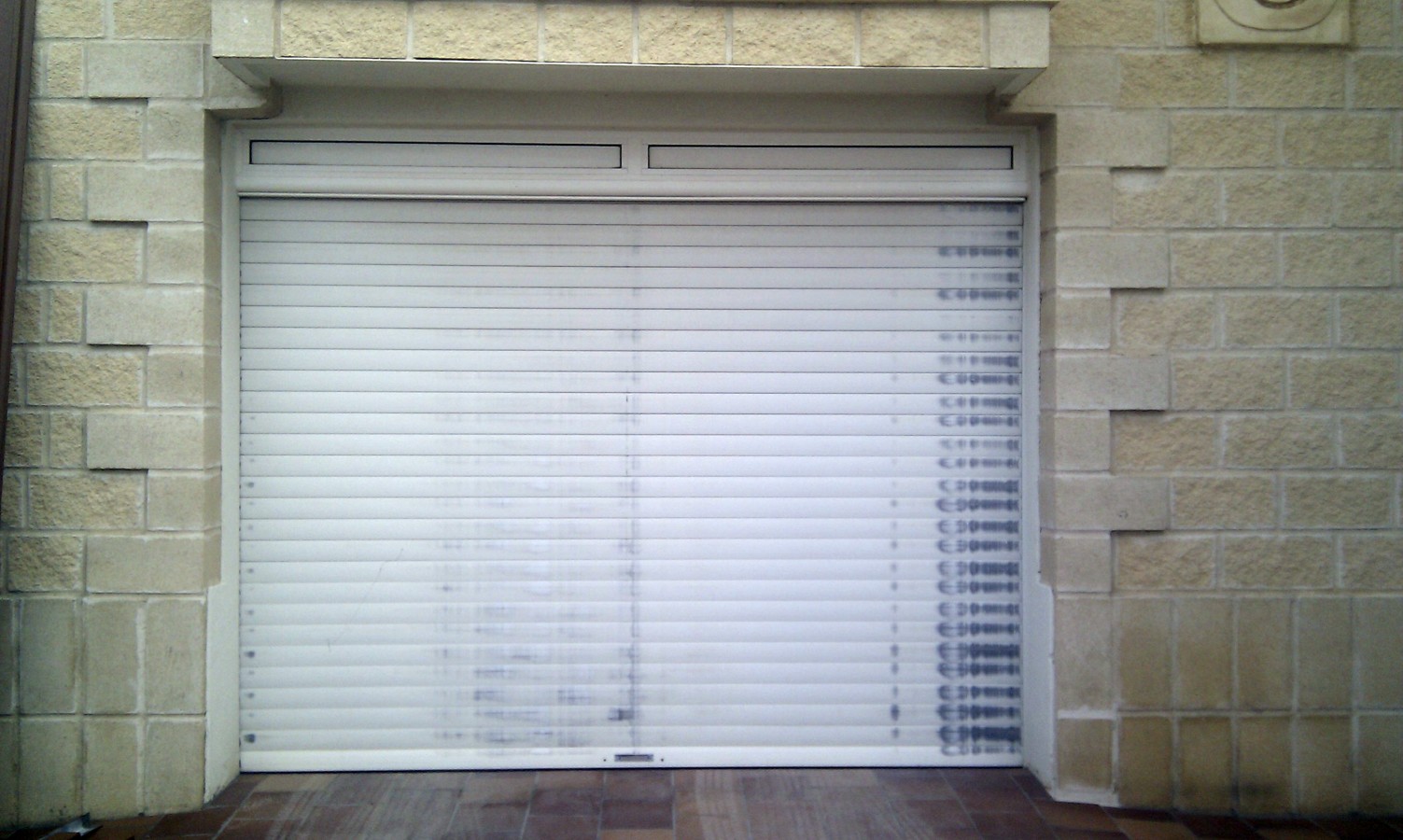 Sustitucion de puerta enrollable de cochera por Puerta Seccional(1)