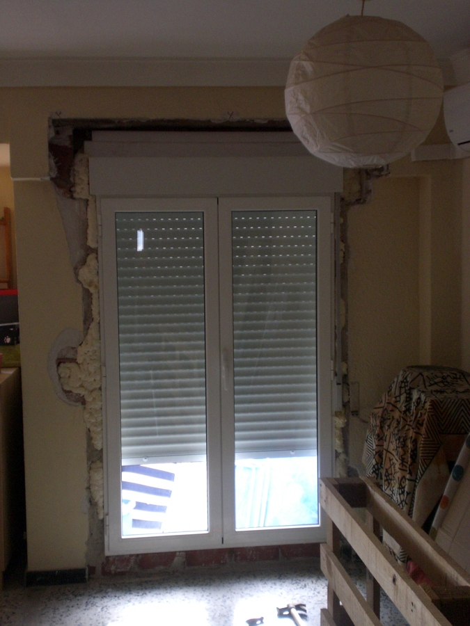 sustituir puertas de madera x aluminio.