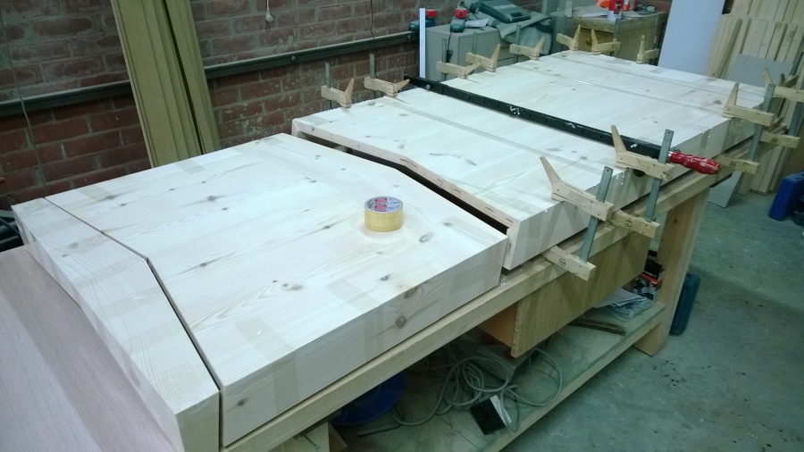 Treballant en una taula extensible