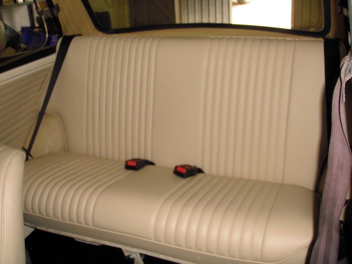 Tapizado asiento posterior MINI