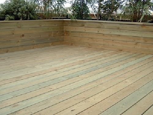 Tarima de madera en ático de Madrid