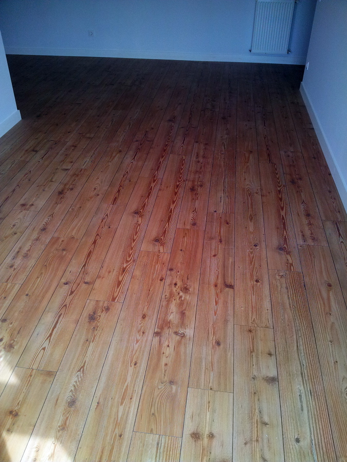 Tarima Flotante Laminada (Pino)