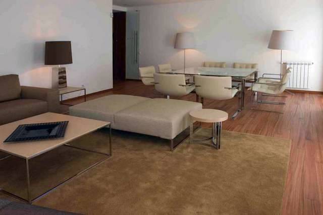 Tarima maciza de Garapa.