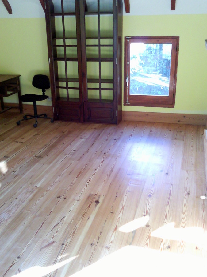 TARIMA MADERA MOBILA VIEJA