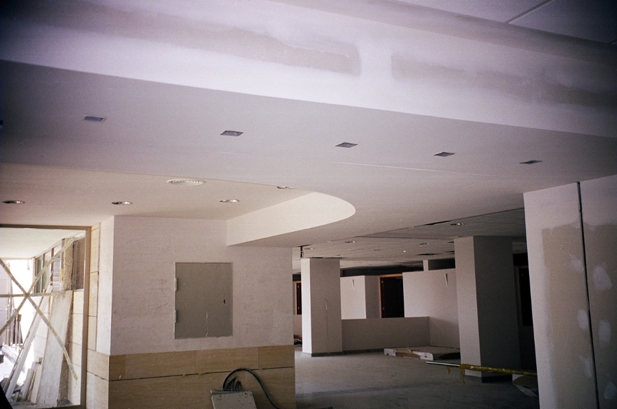 Techo continuo con foseado