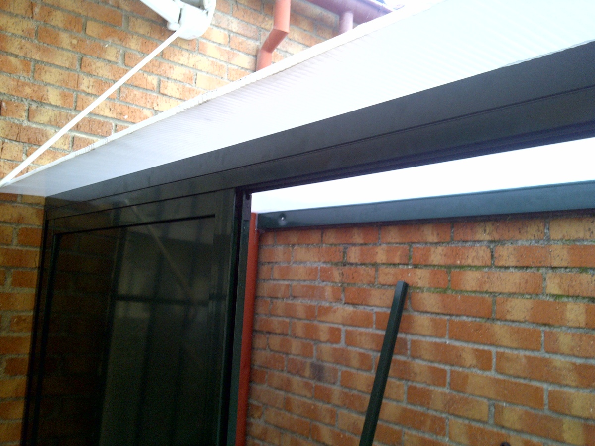 TECHO DE ARMRIO DE ALUMINIO