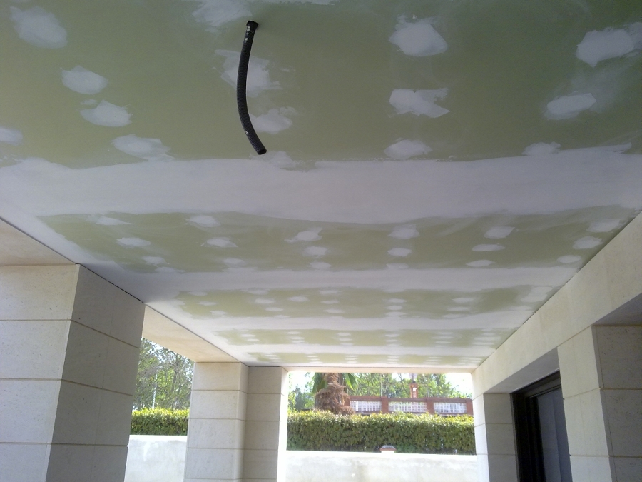 Techo pladur antihumedad terraza.