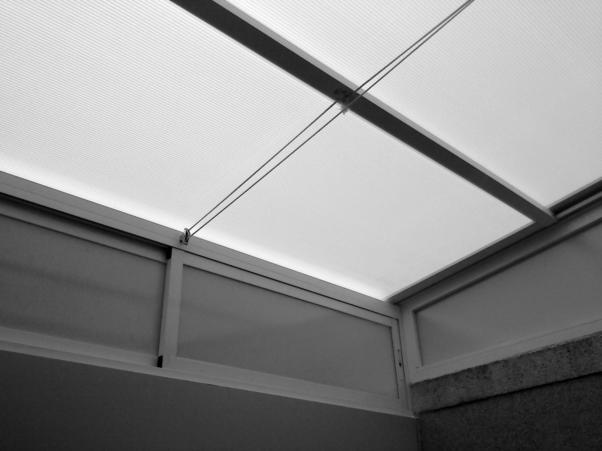 Techos aluminio y policarbonato corredizos.