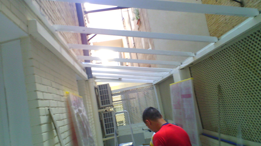 techos de policarbonato y estructura de aluminio