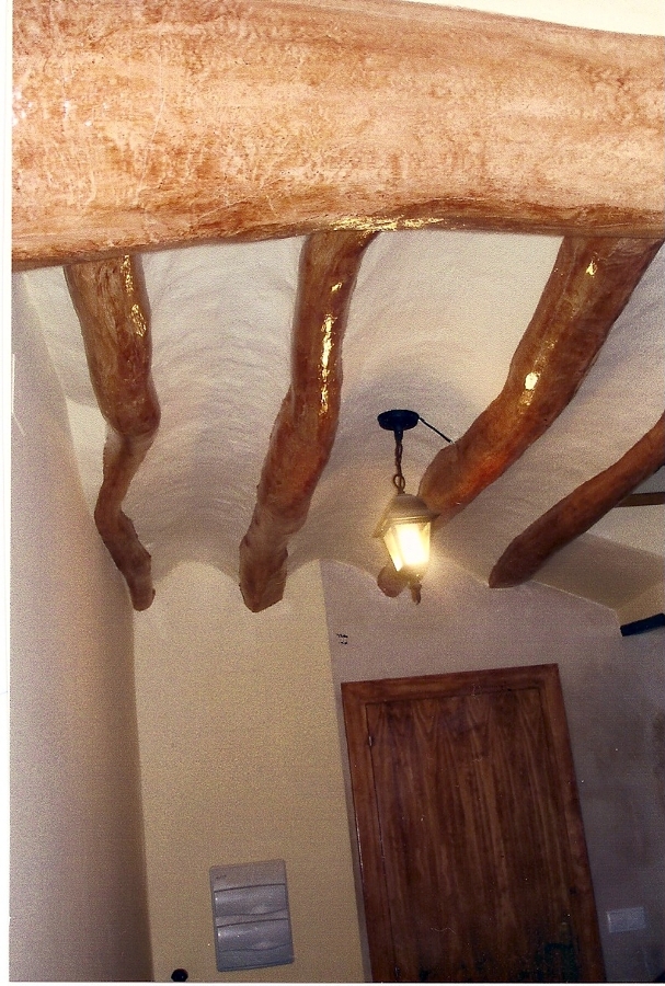 Techos y maderos despues de rehabilitación