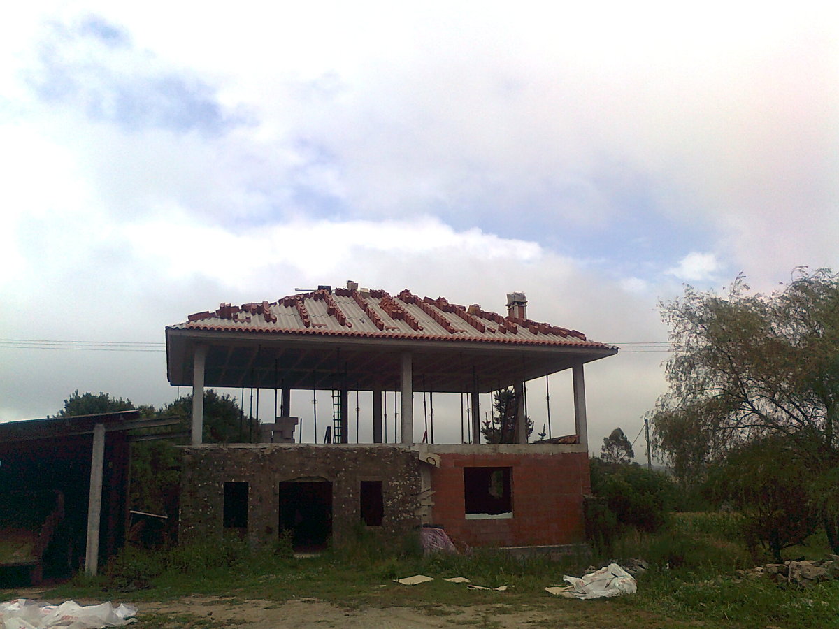 TEJA REPARTIDA PARA SU POSTERIOR COLOCACION