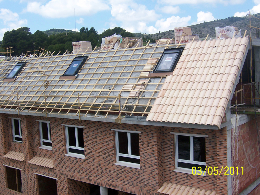 TEJADOS CON RASTRELES