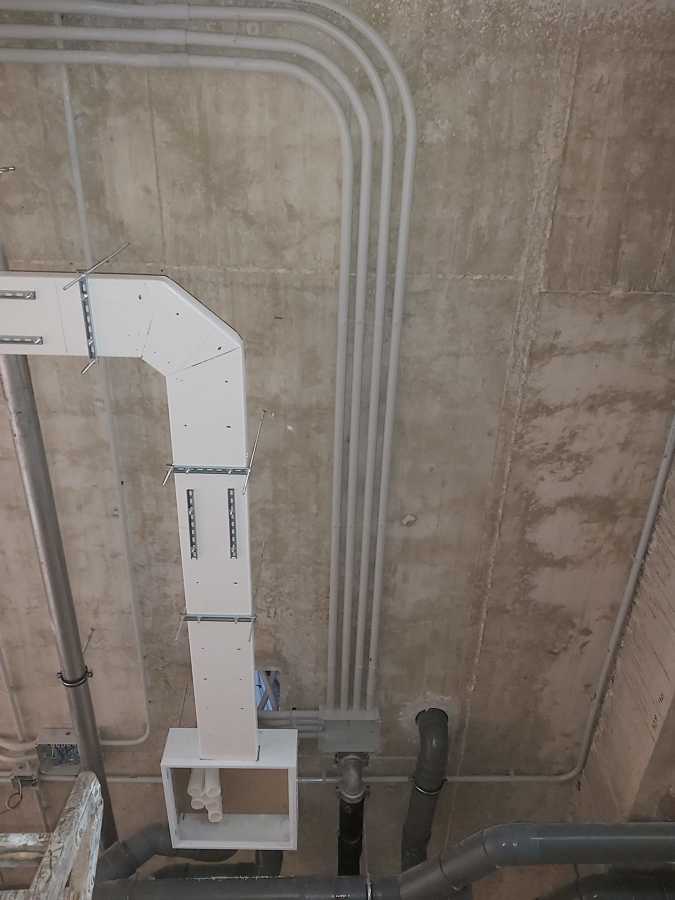 Bandejas y tuberia electrica