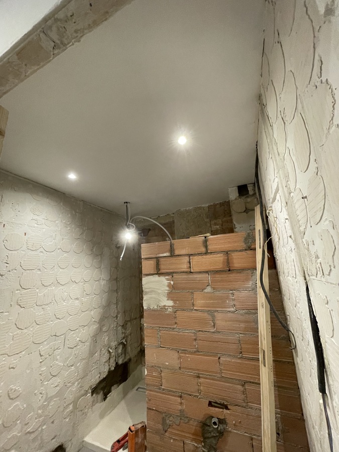 ACABADO TECHO PLADUR BAÑO