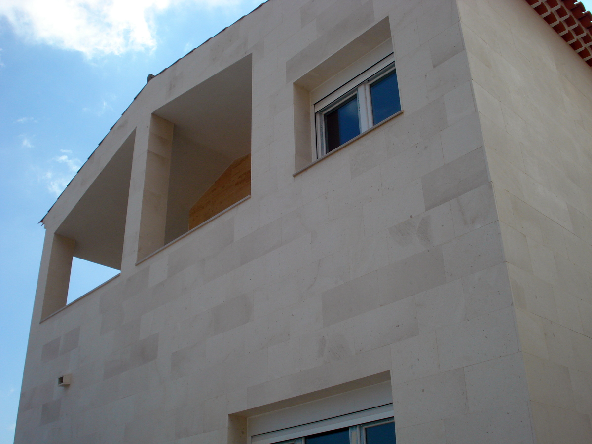 Terminación de vivienda en piedra