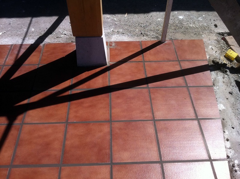 terraza en piscinas en Fombellida (Valladolid)