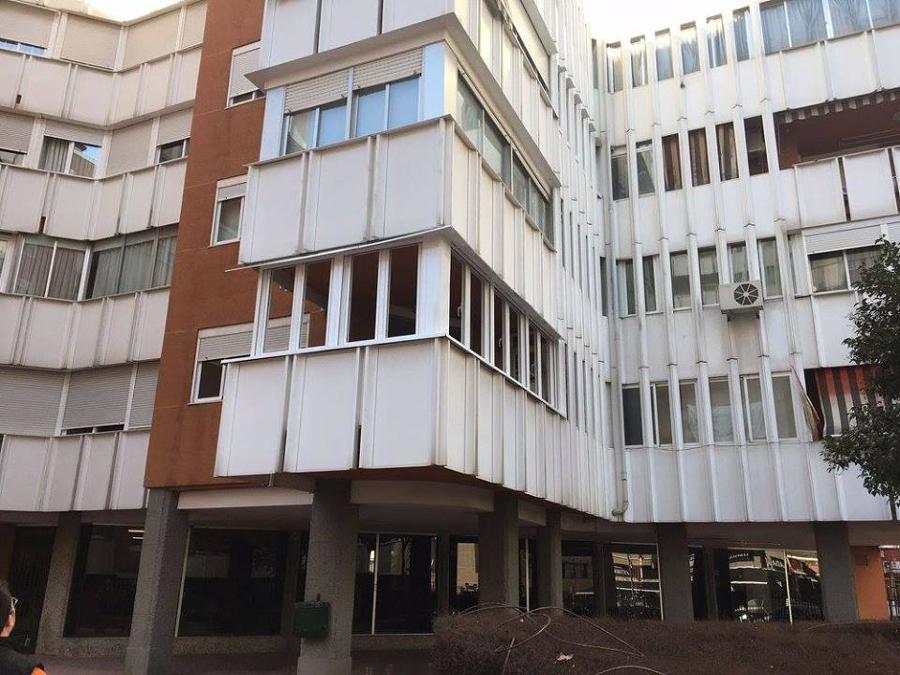 CERRAMIENTO DE TERRAZA OSCILOBATIENTE EN RPT 60