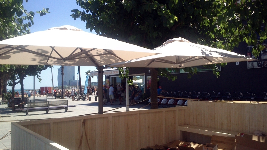 terraza SURF HOUSE BCN