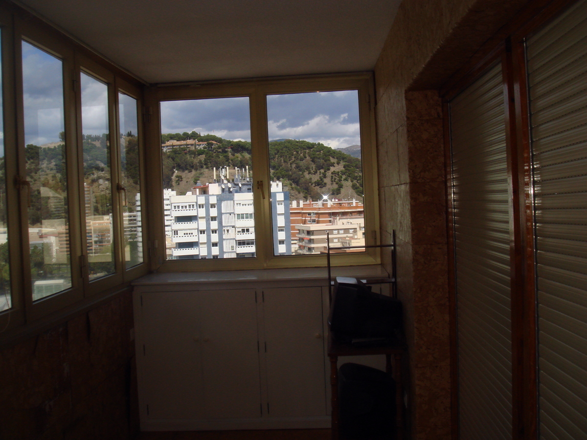 TERRAZA TRASERA  (ANTES)