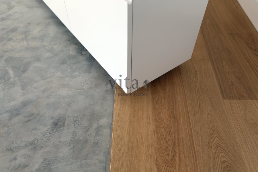 Detalle encuentro suelo