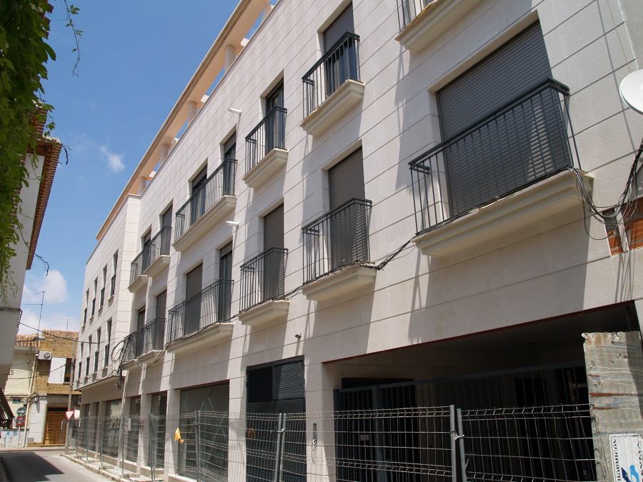 16 Viviendas, Locales, Trasteros y Garaje en Tomelloso, Ciudad Real