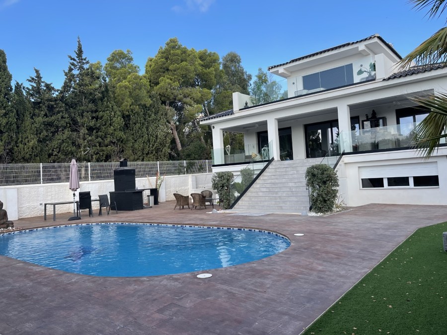 Reforma exterior vivienda y tejado vivienda