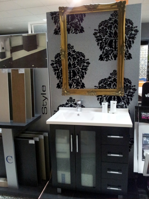 Tienda Ceramica , decoracion y sevicios de Arquitectura e interiorismo y Reforma Sevilla