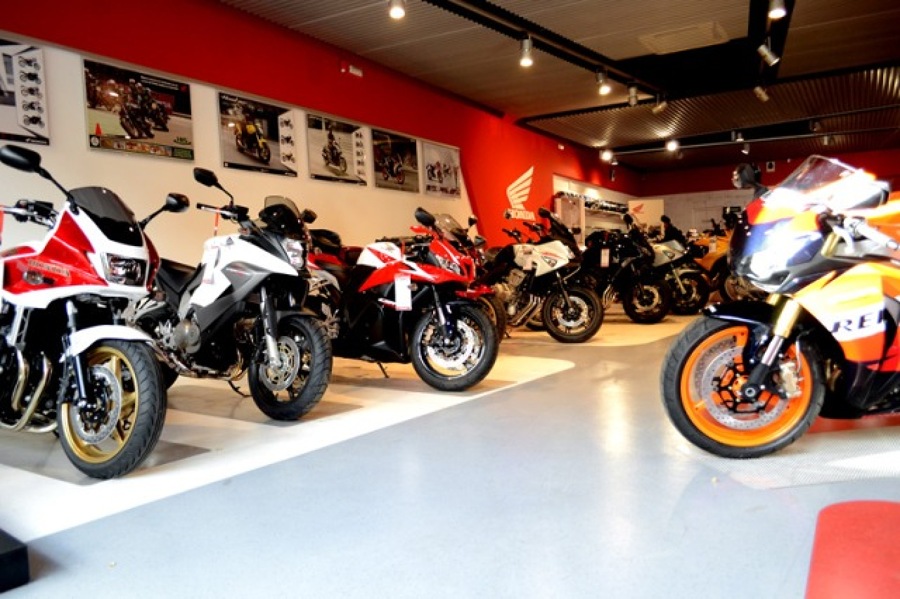 TIENDA DE MOTOS, MADRID