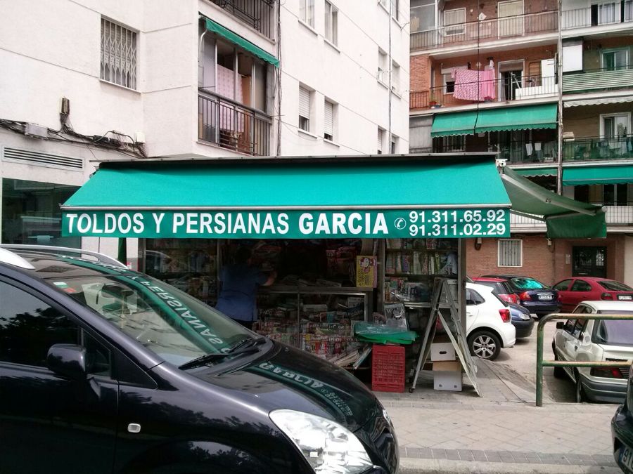 Toldo brazo invisible