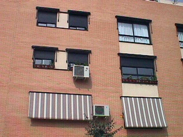 TOLDO COFRE PARA VENTANAS Y MIRADORES