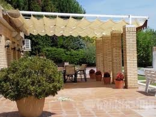 Toldo con palilleria
