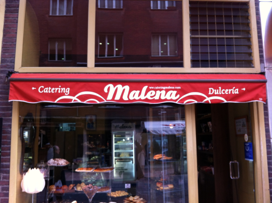 TOLDO CON ROTULACIÓN