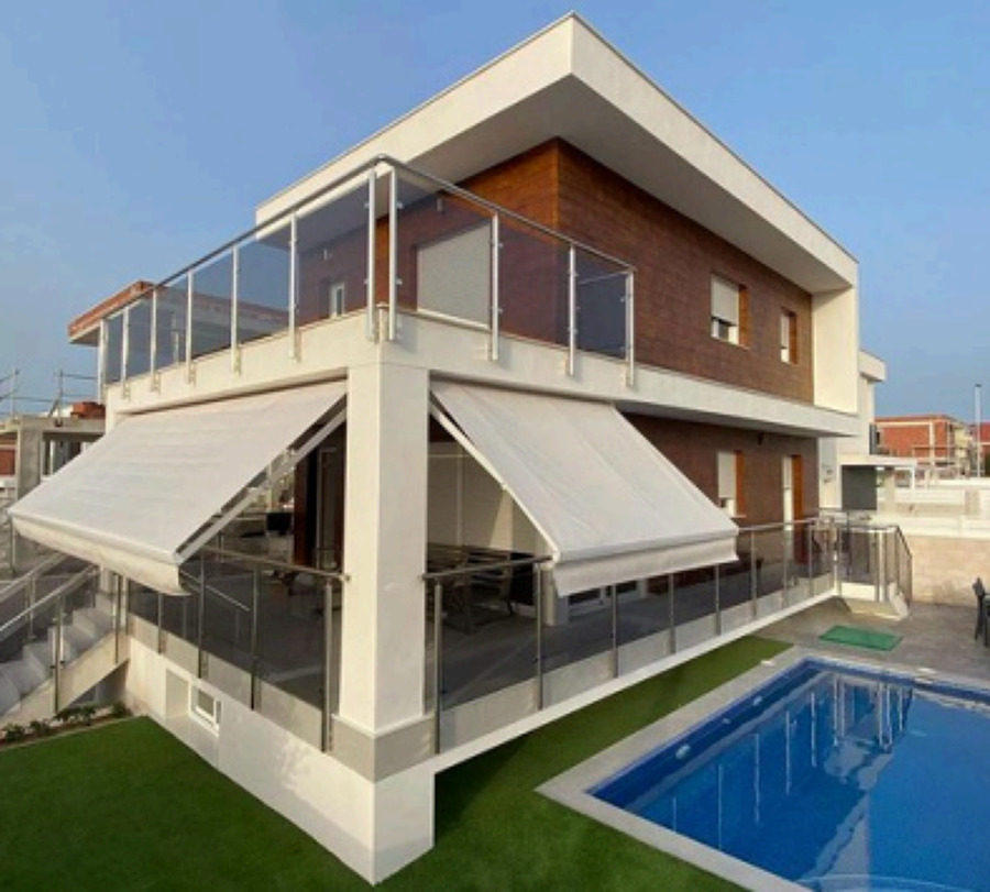 Abril 2024. Toldo punto recto. Yecla, Murcia, Región de Murcia